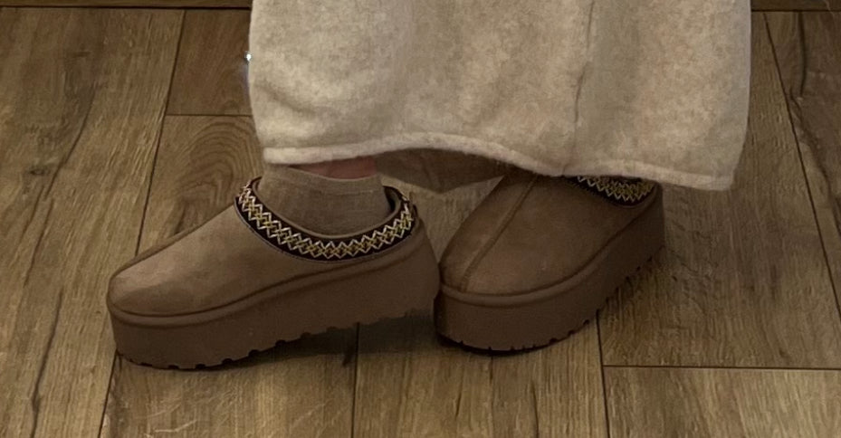 MULES inspi UGGS ‼️prendre taille au dessus ‼️