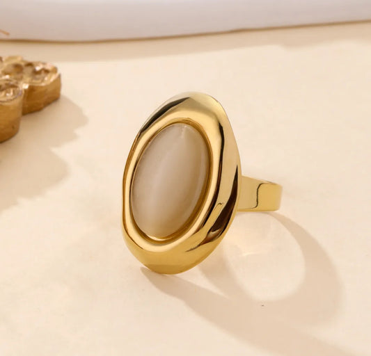 Bague galet beige