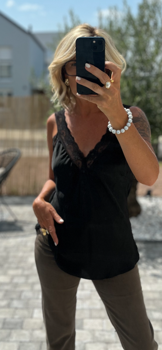 Top dentelle NOIR