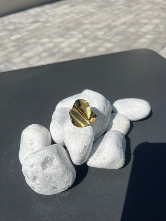 Bague ondulées dorée réglable
