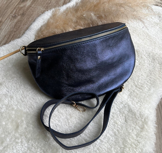 Sac banane bleu tout cuir